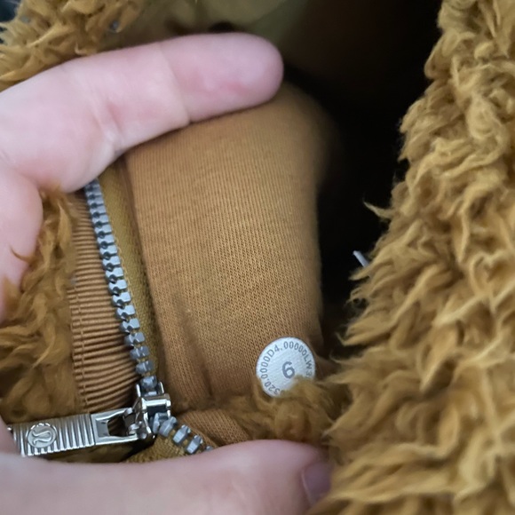 Lululemon Oh so Sherpa Jacket - Picture 3 of 3